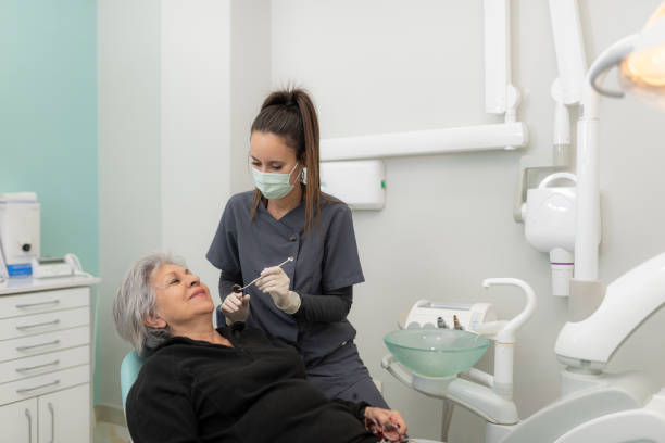 Best Weekend Emergency Dental Services in Hlcrest, IL